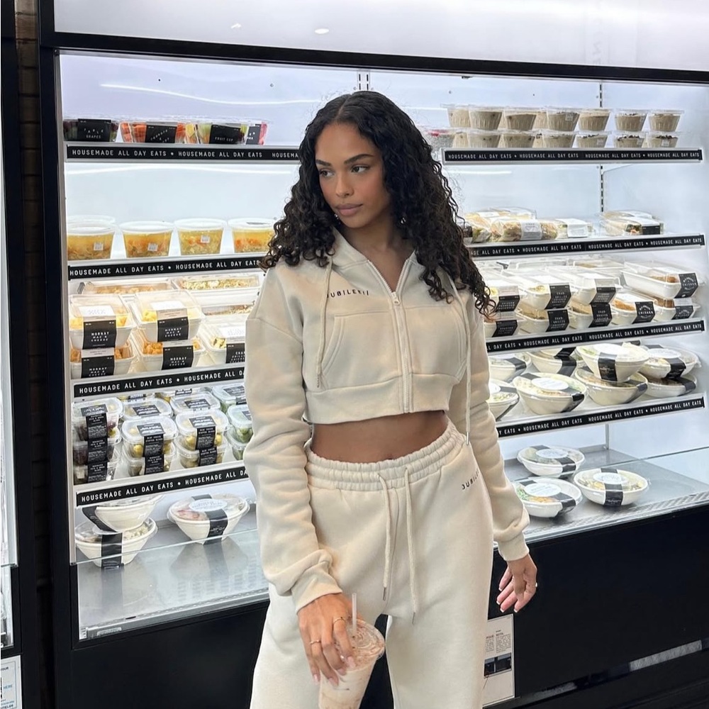 Women's Cream Cropped Hoodie NWT